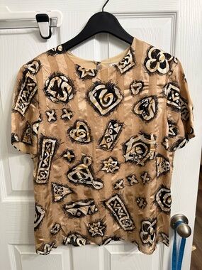 St John 100% Silk Blouse Sz 14 Abstract Print Tan Black Gold USA Shoulder Pads